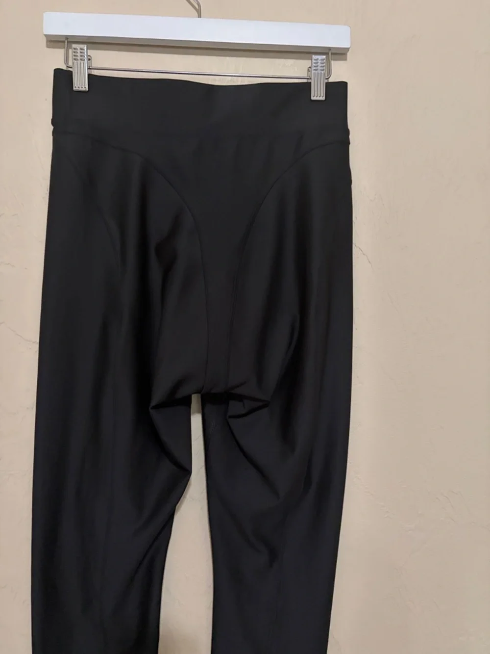 Alo Black High-Waist Leggings. Excellent Condition!